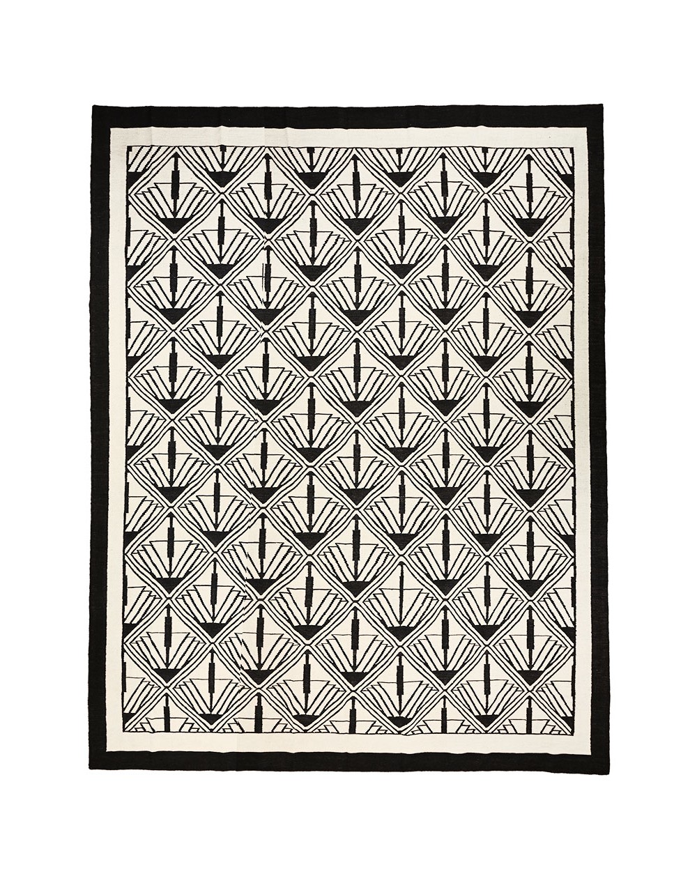 très grand tapis noir et blanc art deco paris