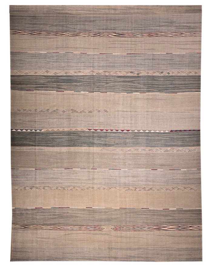 Oversize wool carpet paris