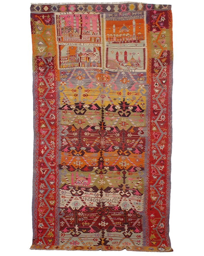 Kilim unique avec représentation de mosquées
