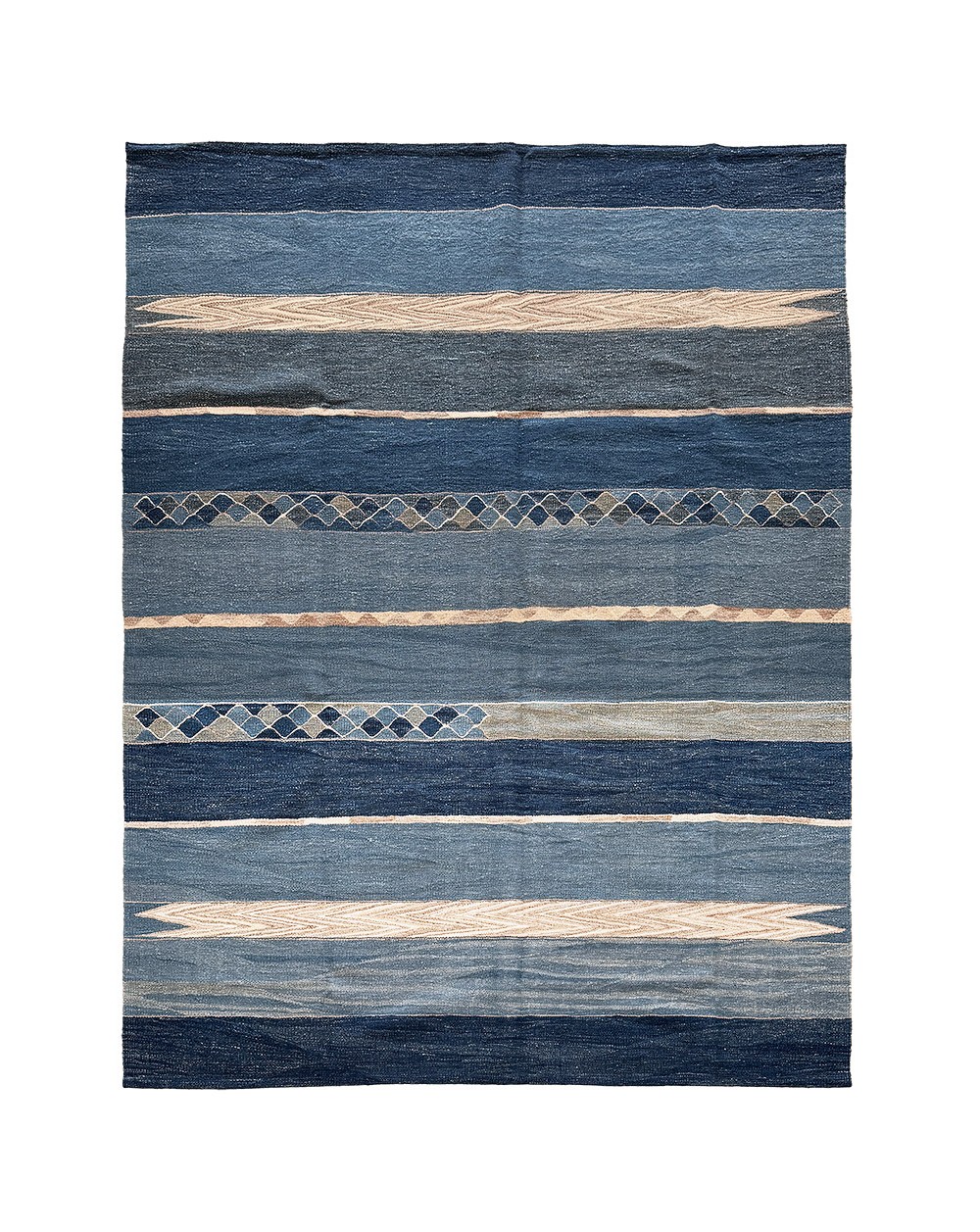 tapis bleu pour salon