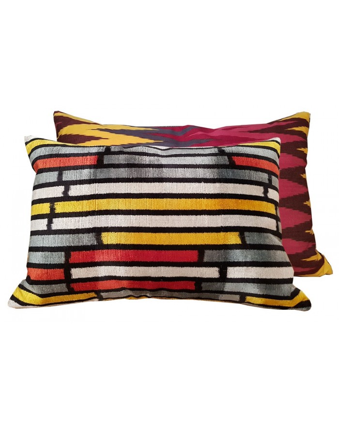 colored cushions paris