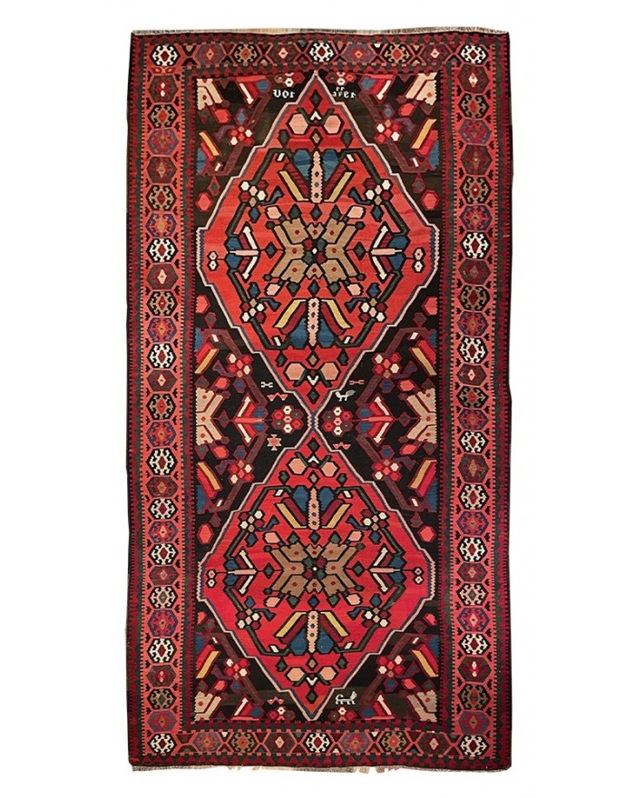 Caucasian rug paris