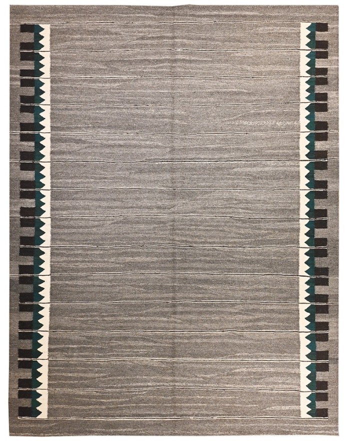 grey rug paris