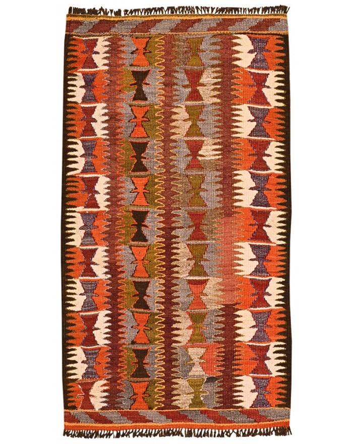 tapis kilim tribal
